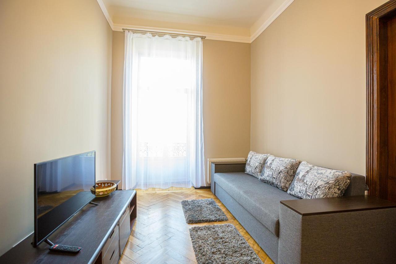 Appartement Центр На Вулиці Проспект Шевченка 12 Навпроти Макдональса З Балконом à Lviv Extérieur photo